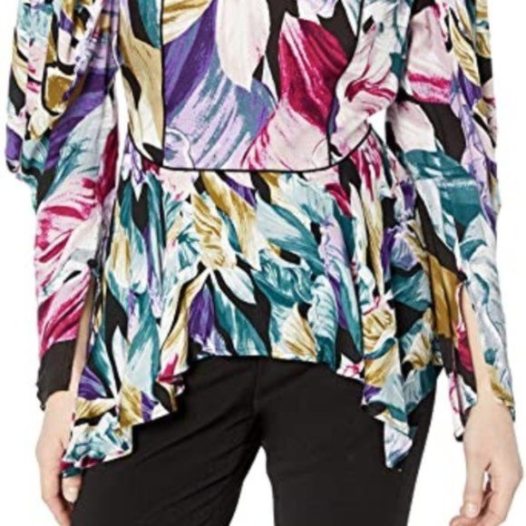 Modest BGBGMaxAzria Victorian style peplum puff sleeves petal blouse. - Picture 2 of 6